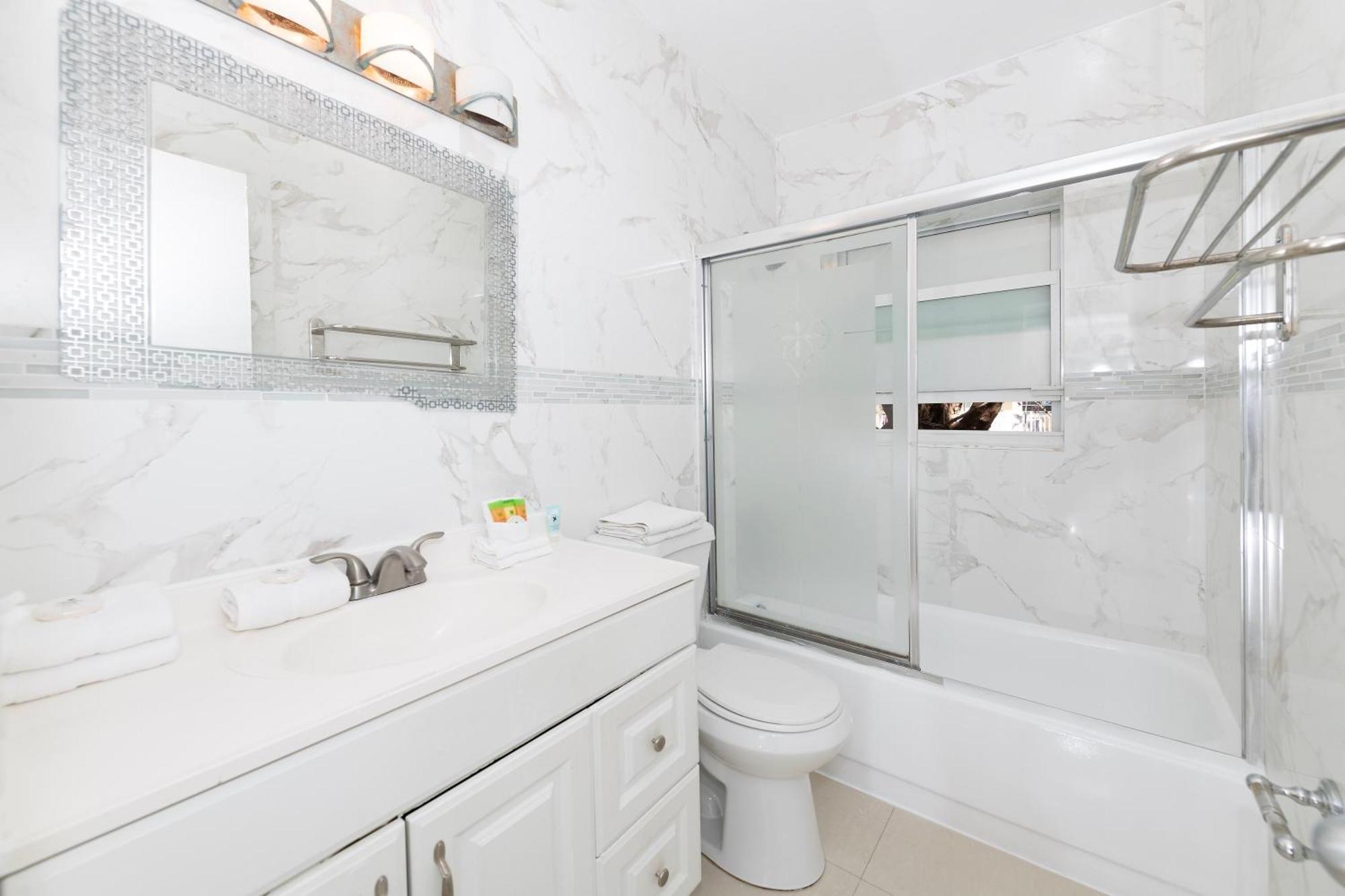 Art Deco Washingthon Apartment Маями Бийч Екстериор снимка